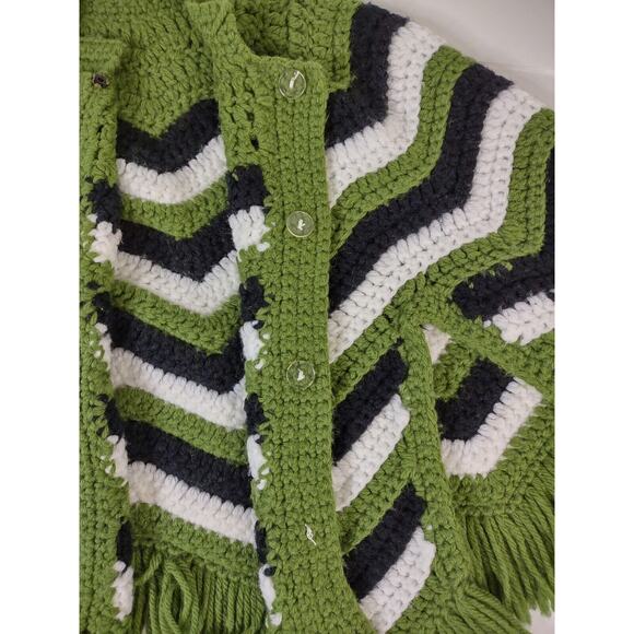 Vintage Handmade 1970s Crocheted Toddler Poncho Green Black White Chevron Retro* - Picture 4 of 10